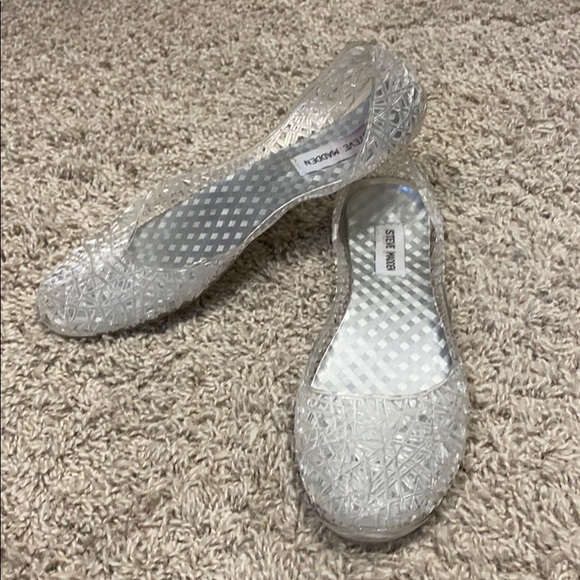 steve madden jelly flats